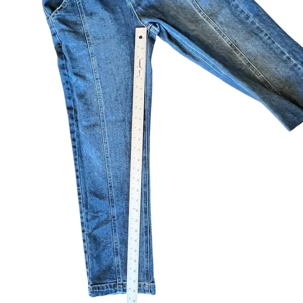 Dip NWT straight leg denim jeans middle seam size 4
